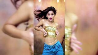 Indian Girl Sonali Bhadauria Dance
