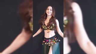 Indian Girl Shweta Singh Dance