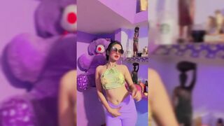 Indian Girl Komal Singh Dance