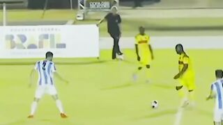 Ze Calanga Dribbling