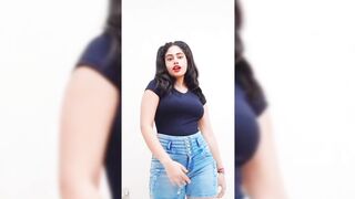 Indian Girl Himanshi Dance