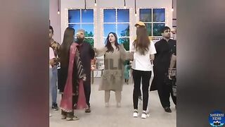 Tiktok minahil malik viral video minahil malik lake video