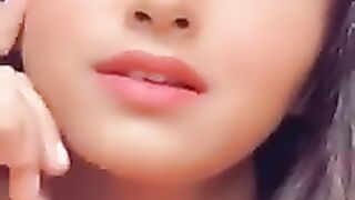 News Pakistani tiktoker viral video minahil malik viral video full