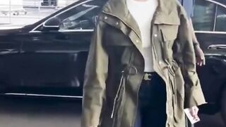 Mrunal Thakur Nails the casual airport look with effortless style #mrunalthakur #shorts #viral #youtubeshorts