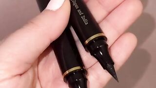 Stamp eyeliner