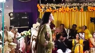 Mera Dil ye pukare old song