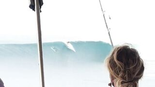 Surfing Mentawai