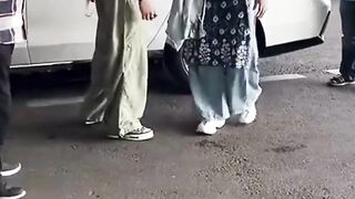 Sonakshi Sinha Cutely holds hubby Zaheer's hand Spotted at Airport #sonakshisinha