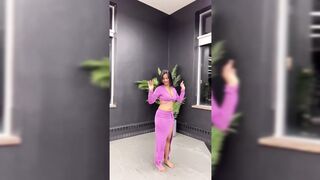 Indian Girl Rashme Khade Dance