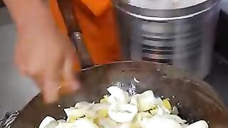 Bangalore Anna Selling Boiled Egg Chilli Fried Rice Combo Rs. 60/- Only #bangalorefood #shorts