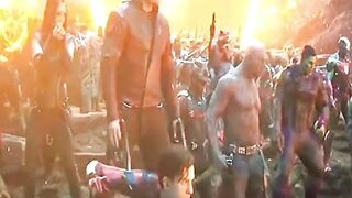 Avengers vs tanos