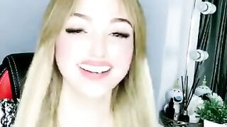 super beautiful Saudi Arabia  Manal ka live show