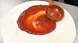 Guess the price of this Pizza?????|| Indian food