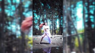 Indian Girl Megha Kaur Dance