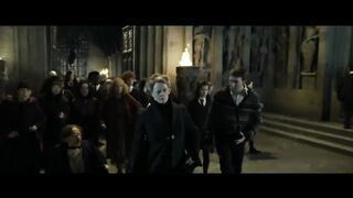 Professor McGonagall Protects Hogwarts ｜ Harry Potter and the Deathly Hallows Pt. 2.