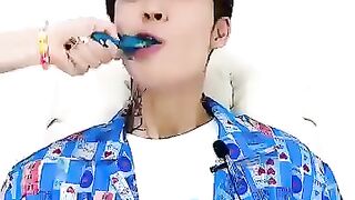 ASMR Eating Sounds MUKBANG ???????? #shorts #mukbang #asmr