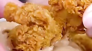 EATING RAISING CANES FRIED CHICKEN #asmr #food