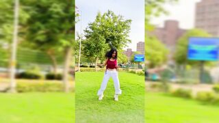 Indian Girl Anamika Dance