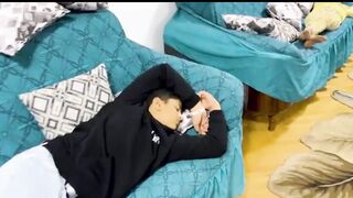 فاجأت اخواتي و فرحتهم????ومن الحنية اديتلهم ( صرت لهم أب )????