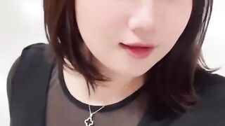 Pamer buah dada