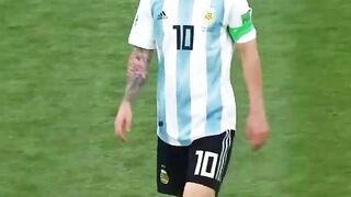 Messi-he-was-untouchable!!