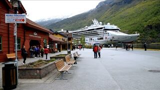 10 Visually Stunning Train stations to visit  in  Europe /// ///