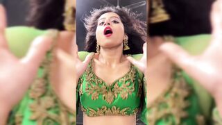 Indian Girl Mansi Pathare Dance