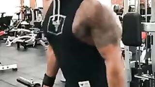 My Chain Rod Biceps Workout ????hardest worker in the room