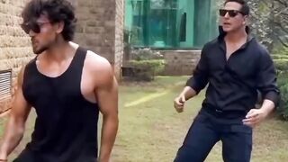 Akshay Kumar With Tiger Shroff