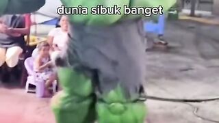 Dunia sibuk banget