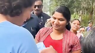 জননেত্রী প্রিয়ঙ্কা  গান্ধী