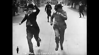 Charlie Chaplin - The Mirror Maze (The Circus)