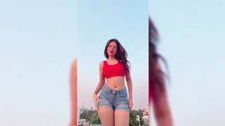 Indian Girl Komal Singh Dance