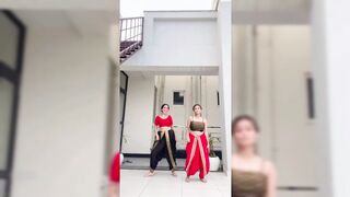 Indian Girl Anamika Dance