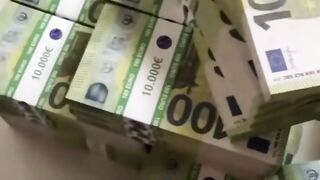 Seja pago para anunciar seu produto.