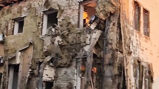ЗАПОРОЖИЕ СЛЕД РУСКИТЕ БОМБАРДИРОВКИ