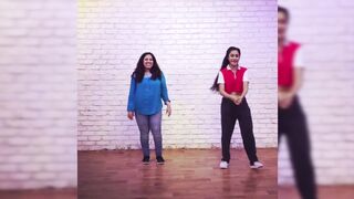 Indian Girl Dhanashree Verma Dance