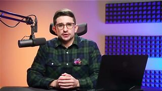 КОМЕНТАР МАЙКЪЛ НАКИ