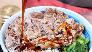 Makanan siap saji lezatos