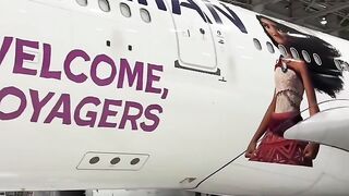 Up close I gotta say this is VERY impressive - and next level amazing ✈️ ????