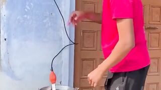 Sardi Mein Thanda Pani