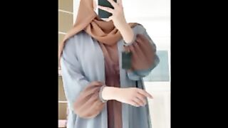 Stylish Winter Abaya for Amazing Offer Please Visit     https://amzn.to/3il2Amu