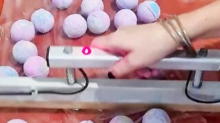 Satisfying vacuum sealing bath bombs ????
