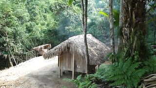 Single mother and baby - went to the stream to make a bamboo raft and caught a lot of big fish
