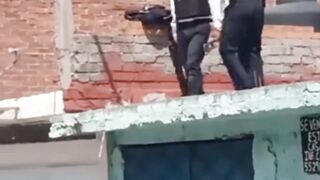 how the policemen caught the criminal