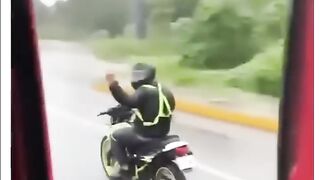 Aur_Karo_Ungali????????duke390#yamaha#z900 #kawasaki#crash#funny #shorts#bikerider#trending