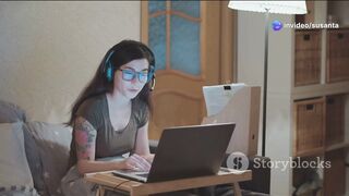 What Are Online Chat Jobs? | Work From Home Guide