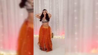 Indian Star Girl Nora Fatehi Dance