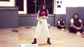 Indian Girl Diksha Bharti Dance