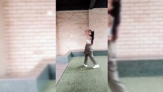 Indian Girl Komal Mawani Dance
